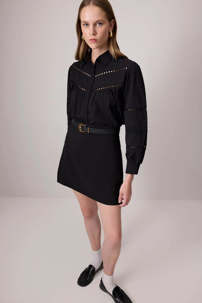 Chemise à œillets avec manches bouffantes