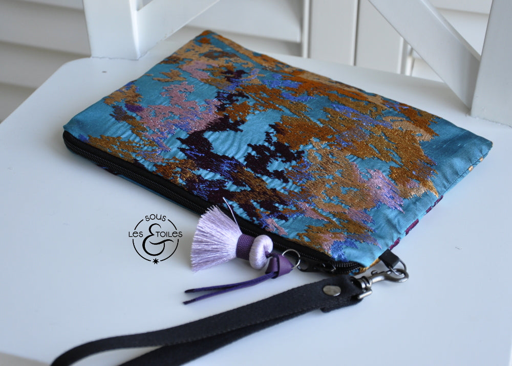 Pochette en soie turquoise